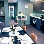 L'emeraude - 19eme Arrondissement * Paříž
